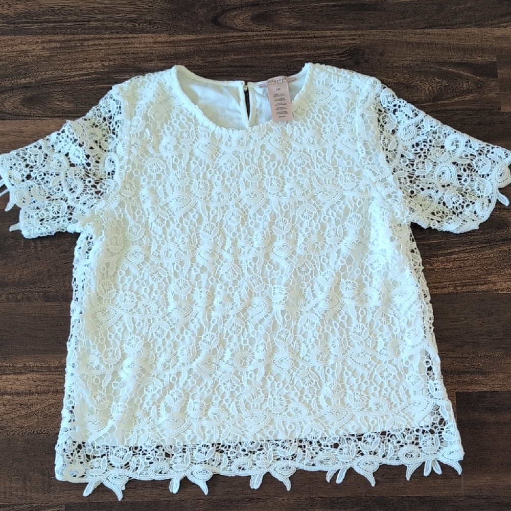 Philosophy White Lace Short Sleeve Top